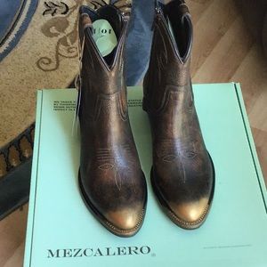 Mezcalero boots , authentic, fit 9.5 size